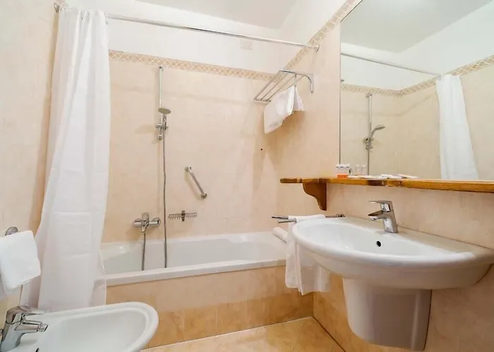 Capannina Szálloda 3*