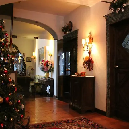 Capannina Hotel 3*