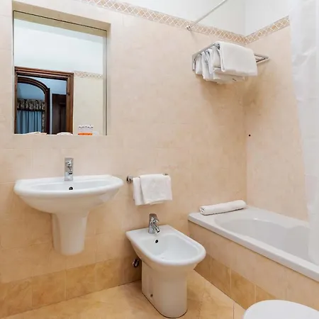 Capannina Hotell 3*